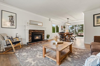 Photo 1 at 32562 Fleming Avenue, Mission BC, Mission
