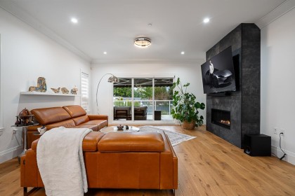 Photo 2 at 855 Patricia Avenue, Lincoln Park PQ, Port Coquitlam