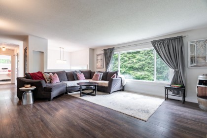 Photo 3 at 24991 100 Avenue, Thornhill MR, Maple Ridge