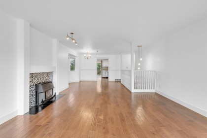 Photo 4 at 23003 Reid Avenue, East Central, Maple Ridge