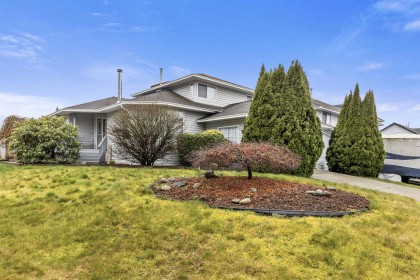 Photo 2 at 23390 123 Avenue, East Central, Maple Ridge