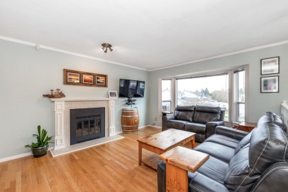 Photo 2 at 23389 Whippoorwill Avenue, Cottonwood MR, Maple Ridge