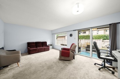 Photo 4 at 14 - 3046 Coast Meridian Road, Birchland Manor, Port Coquitlam