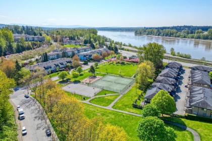 Photo 3 at 204 - 11595 Fraser Street, East Central, Maple Ridge