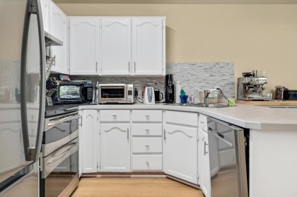 Photo 10 at 204 - 11595 Fraser Street, East Central, Maple Ridge