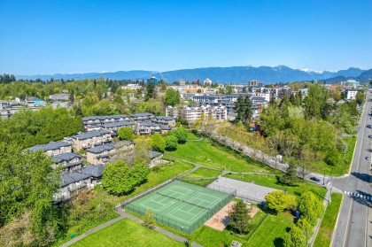 Photo 8 at 204 - 11595 Fraser Street, East Central, Maple Ridge