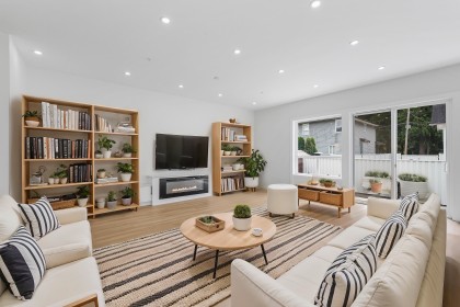 Photo 3 at 19098 Doerksen Drive, Central Meadows, Pitt Meadows