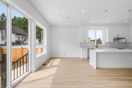 Photo 10 at 19098 Doerksen Drive, Central Meadows, Pitt Meadows