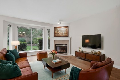 Photo 5 at 32 - 22740 116 Avenue, East Central, Maple Ridge