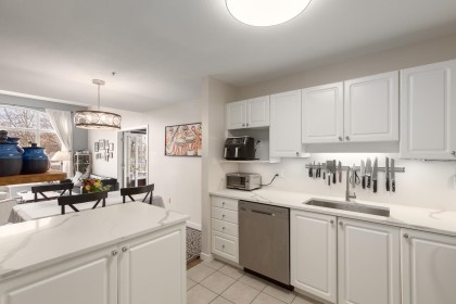 Photo 10 at 402 - 2559 Parkview Lane, Central Pt Coquitlam, Port Coquitlam