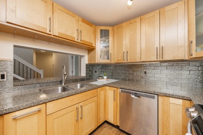Photo 9 at 406 - 2285 Pitt River Road, Central Pt Coquitlam, Port Coquitlam
