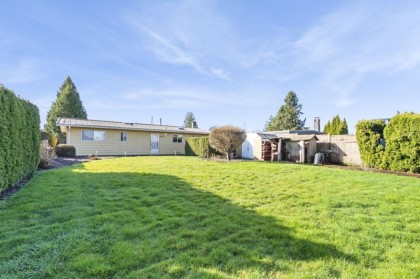 Photo 32 at 22641 Brown Avenue, East Central, Maple Ridge