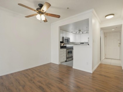 Photo 6 at 205 - 2485 Atkins Avenue, Central Pt Coquitlam, Port Coquitlam