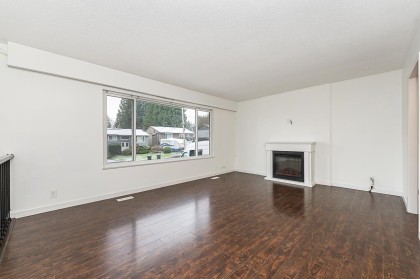 Photo 3 at 1819 Chalmers Avenue, Oxford Heights, Port Coquitlam