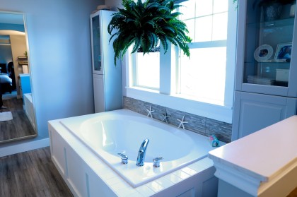 Photo 4 at 24170 Hill Avenue, Albion, Maple Ridge