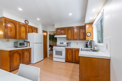 Photo 7 at 23140 136 Avenue, Silver Valley, Maple Ridge