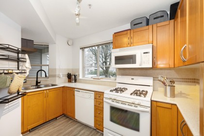 Photo 8 at 105 - 2432 Welcher Avenue, Central Pt Coquitlam, Port Coquitlam