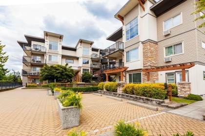 Photo 2 at 109 - 11935 Burnett Street, East Central, Maple Ridge