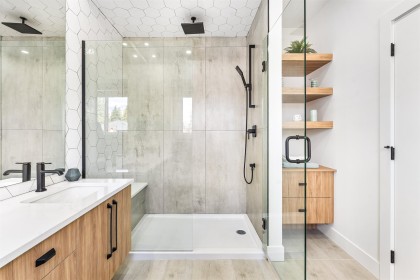 Photo 23 at 2472 Glenwood Avenue, Woodland Acres PQ, Port Coquitlam