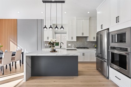 Photo 6 at 2472 Glenwood Avenue, Woodland Acres PQ, Port Coquitlam