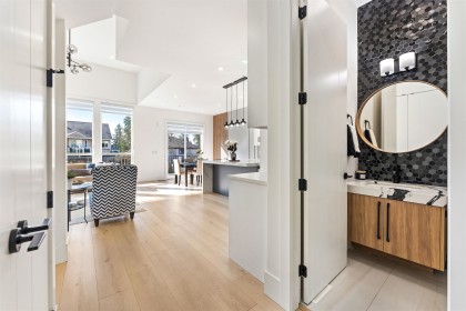 Photo 3 at 2472 Glenwood Avenue, Woodland Acres PQ, Port Coquitlam