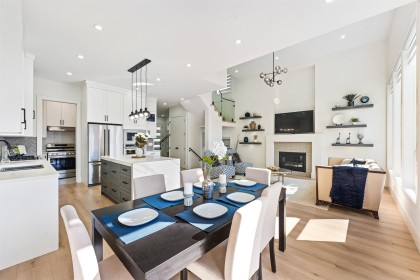 Photo 10 at 2472 Glenwood Avenue, Woodland Acres PQ, Port Coquitlam