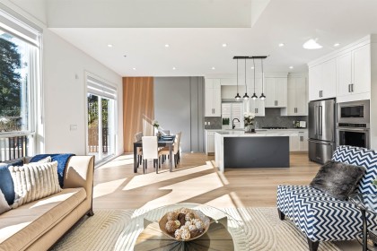 Photo 14 at 2472 Glenwood Avenue, Woodland Acres PQ, Port Coquitlam