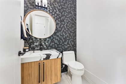 Photo 18 at 2472 Glenwood Avenue, Woodland Acres PQ, Port Coquitlam