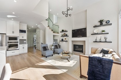 Photo 11 at 2472 Glenwood Avenue, Woodland Acres PQ, Port Coquitlam