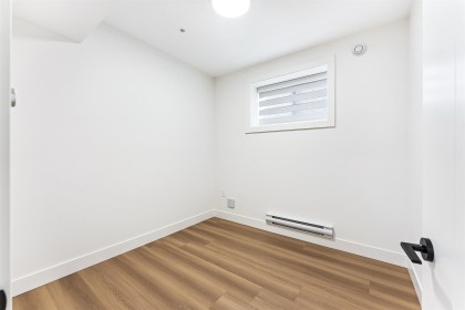 Photo 35 at 2472 Glenwood Avenue, Woodland Acres PQ, Port Coquitlam