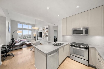 Photo 13 at 416 - 550 Seaborne Place, Riverwood, Port Coquitlam