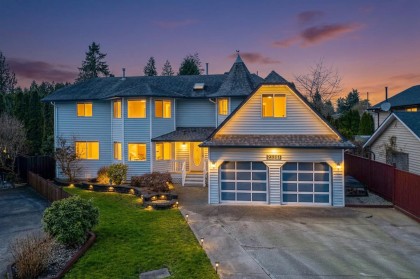 Photo 2 at 23381 Whippoorwill Avenue, Cottonwood MR, Maple Ridge