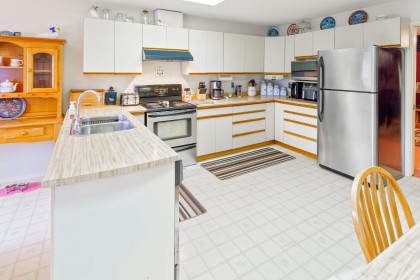 Photo 12 at 23381 Whippoorwill Avenue, Cottonwood MR, Maple Ridge