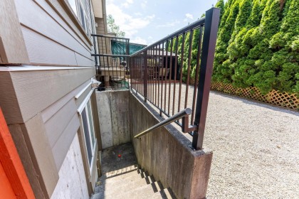 Photo 4 at 4027 Joseph Place, Lincoln Park PQ, Port Coquitlam