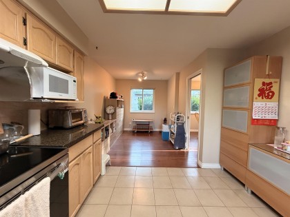 Photo 5 at 4 - 1336 Pitt River Road, Citadel PQ, Port Coquitlam