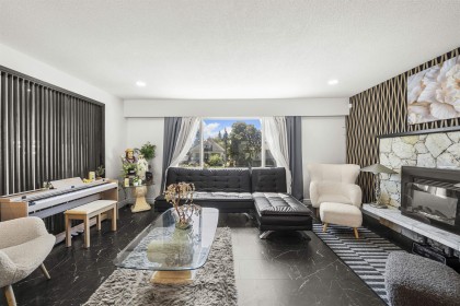 Photo 6 at 1121 Prairie Avenue, Lincoln Park PQ, Port Coquitlam