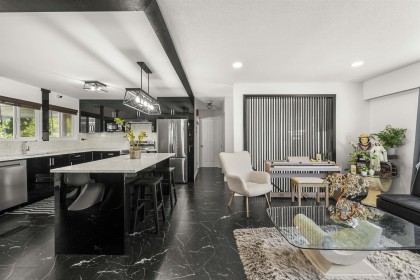 Photo 9 at 1121 Prairie Avenue, Lincoln Park PQ, Port Coquitlam