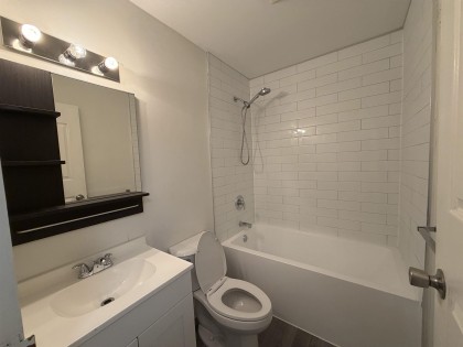 Photo 3 at 303 - 1948 Coquitlam Avenue, Glenwood PQ, Port Coquitlam