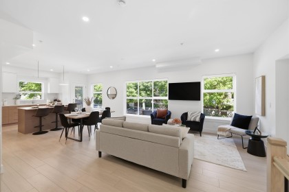 Photo 3 at 301 - 2427 Mary Hill Road, Central Pt Coquitlam, Port Coquitlam