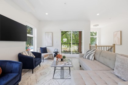 Photo 5 at 301 - 2427 Mary Hill Road, Central Pt Coquitlam, Port Coquitlam