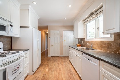 Photo 14 at 3726 Sefton Street, Oxford Heights, Port Coquitlam