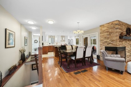 Photo 8 at 3887 Robin Place, Oxford Heights, Port Coquitlam