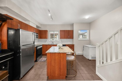 Photo 12 at 508 - 1661 Fraser Avenue, Glenwood PQ, Port Coquitlam