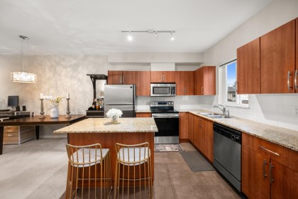 Photo 1 at 508 - 1661 Fraser Avenue, Glenwood PQ, Port Coquitlam