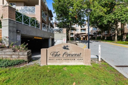 Photo 2 at 227 - 2551 Parkview Lane, Central Pt Coquitlam, Port Coquitlam