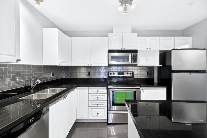 Photo 8 at 227 - 2551 Parkview Lane, Central Pt Coquitlam, Port Coquitlam