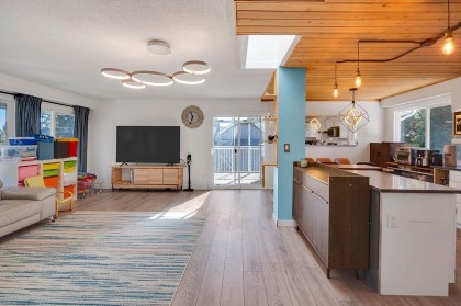 Photo 6 at 2132 Anita Drive, Mary Hill, Port Coquitlam