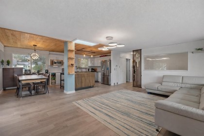 Photo 7 at 2132 Anita Drive, Mary Hill, Port Coquitlam