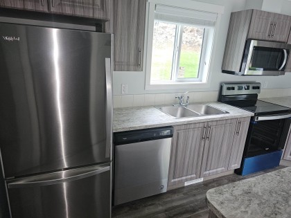 Photo 9 at 33523 Cardinal Street, Steelhead, Mission