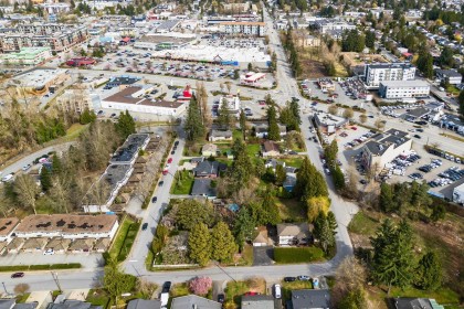 Photo 8 at 11672 Fulton Street, East Central, Maple Ridge
